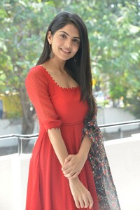 Misha Narang Photos